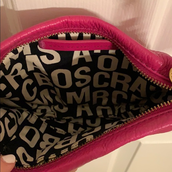 Marc by Marc Jacobs Small Crossbody in Magenta - Picture 3 of 7